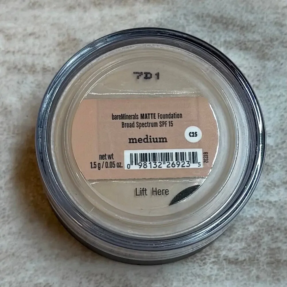 Bare Minerals Matte Foundation Broad Spectrum SPF 15 Medium C12 Powder Coverup